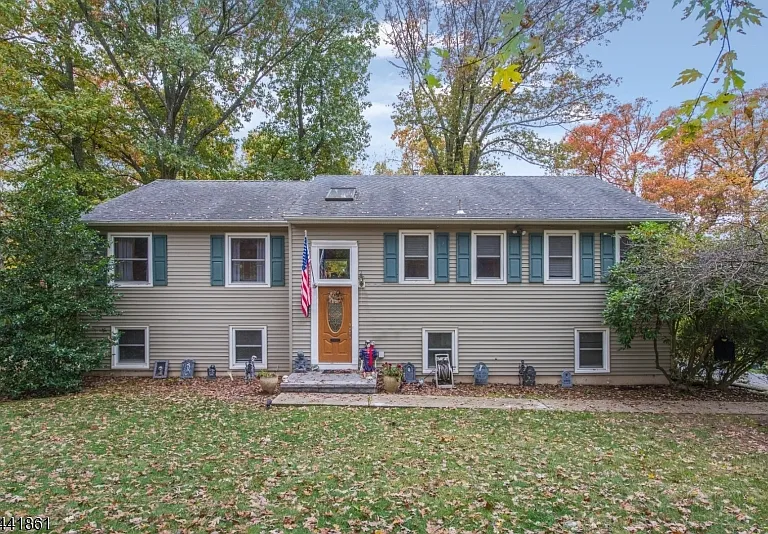 23 Kearney Ter — Photo 1