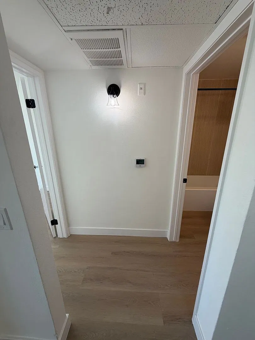 2 bed, 875 sqft, $3,595 — Photo 3
