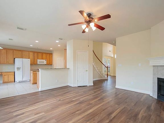 kitchen/living room open floor plan
