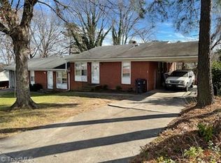 205 Raeford Ave, Lexington, NC 27292