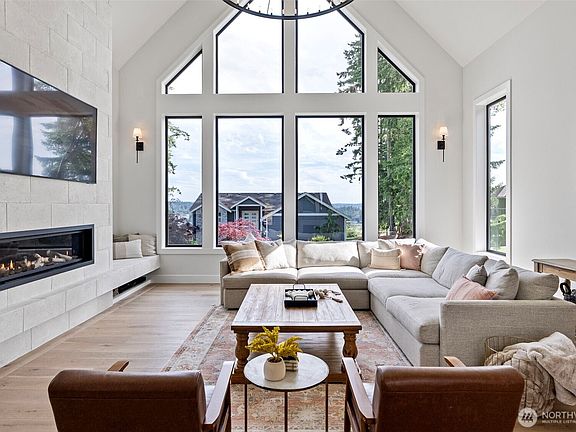 5th image of 3020 80th Avenue Ct NW