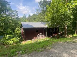 210 E Overbend Trl, Blue Ridge, GA 30513