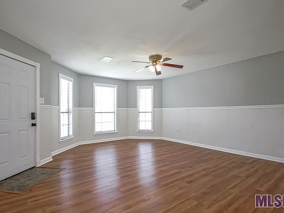 5th image of 9060 Arleen Ave