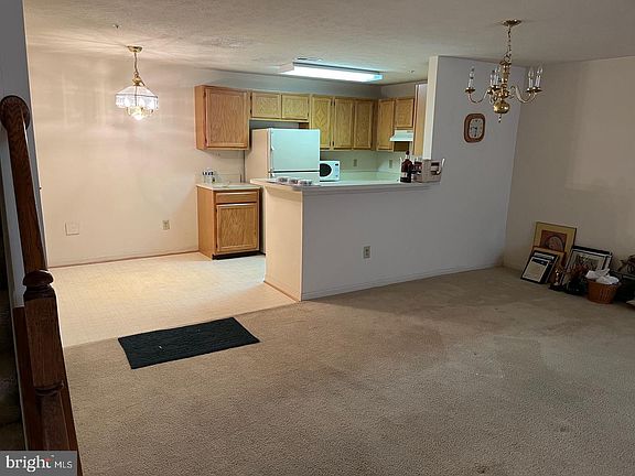 5th image of 4643 Deepwood Ct #101D