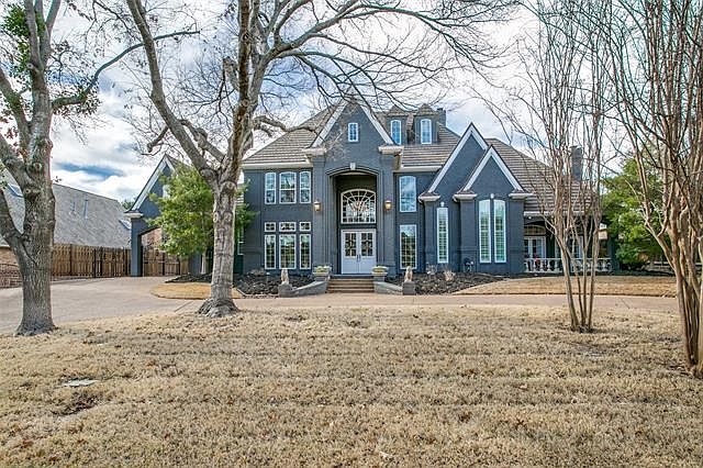 1st image of 4604 Lakeside Dr