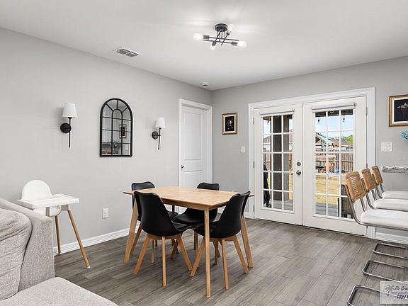 4th image of 9726 Alexis Ave