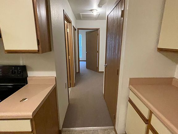5th image of 1500 E 6th St APT 8