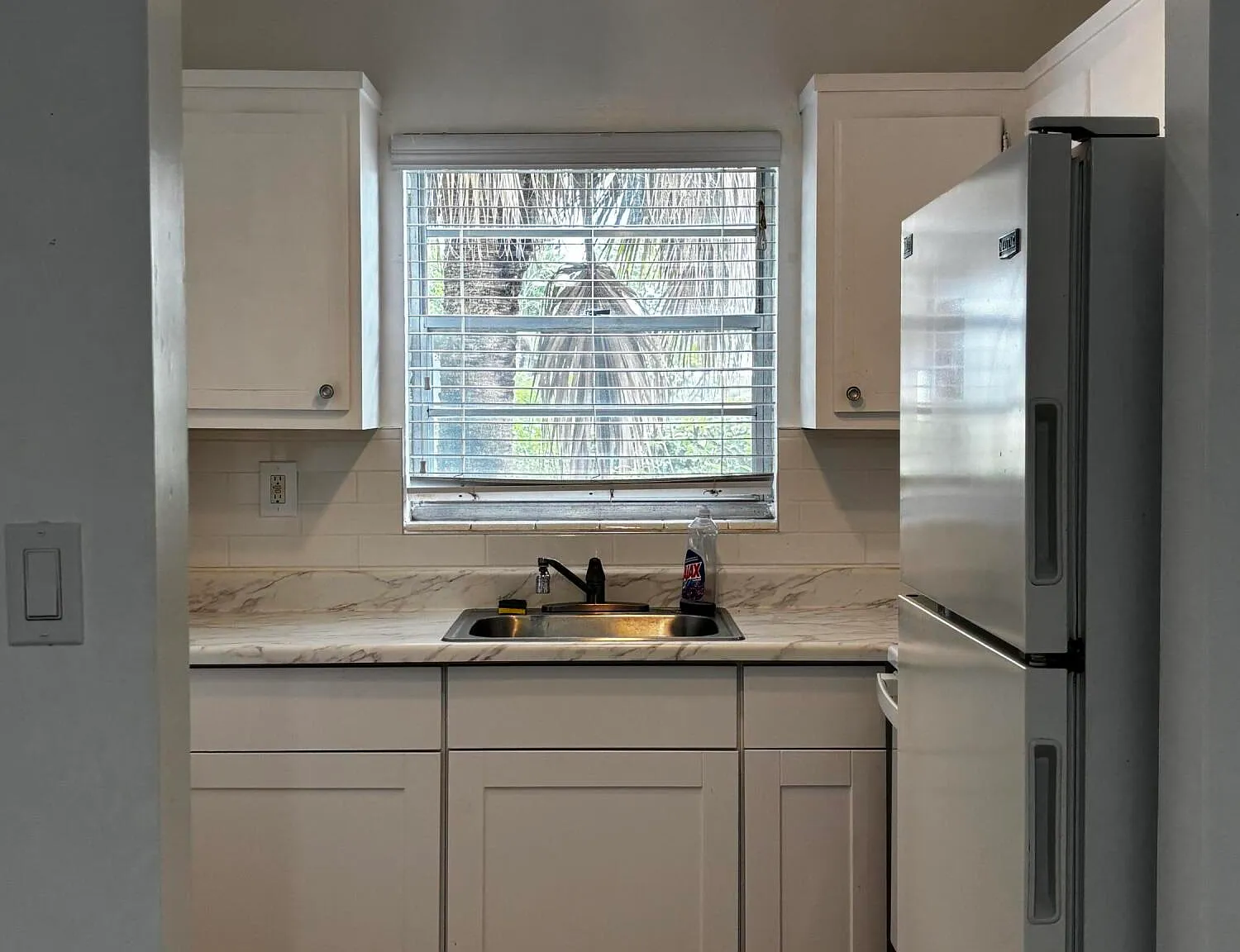 1 bed, 1.5 bath, 684 sqft, $1,450 — Photo 2