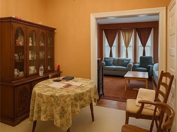 693 Georgia Avenue image 7 of 31