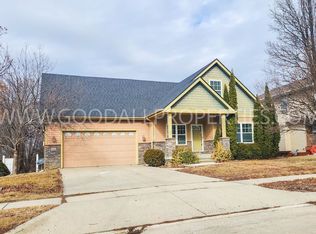 2442 Hart Ave, Des Moines, IA 50320