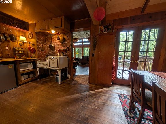 23rd image of this home