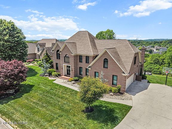 2nd image of 708 Brixworth Blvd