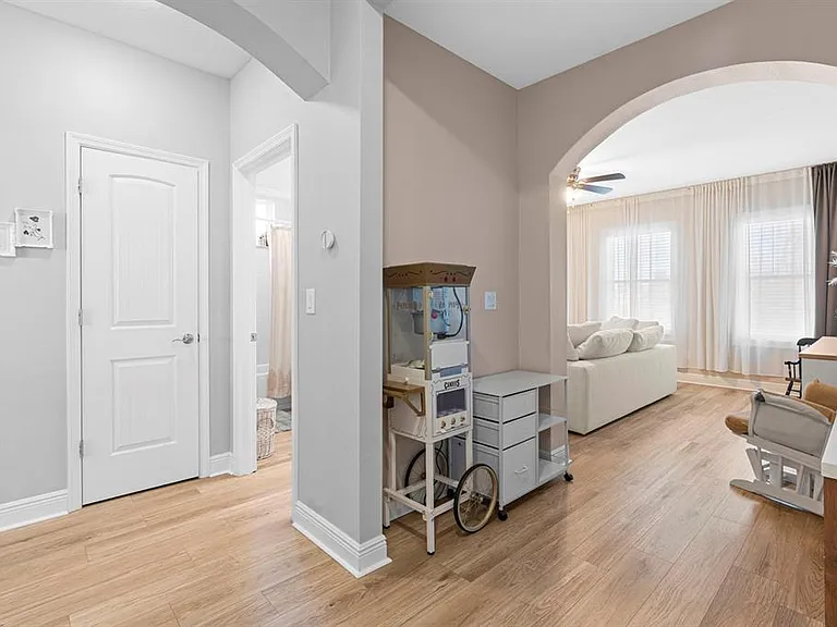6440 Tideline Dr — Photo 42