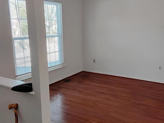 3rd image of 3628 Wood Creek Dr