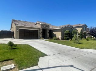 803 E Aretha Ave, Fowler, CA 93625