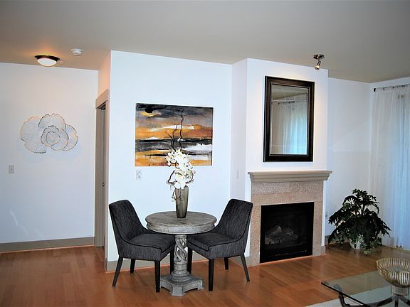 5th image of 1880 25th Ave NE APT 310