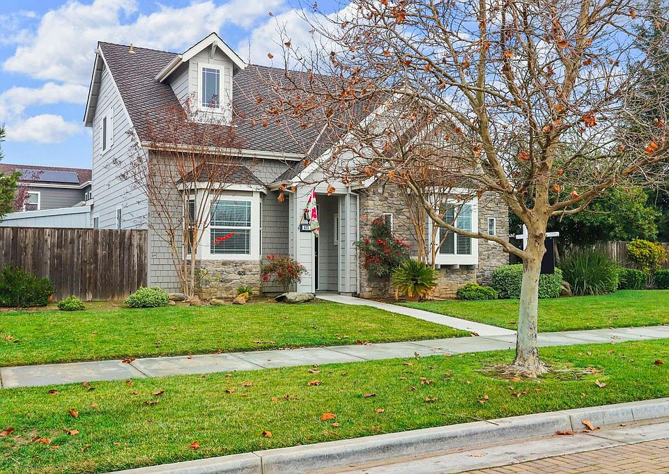 1st image of 433 Travertine Dr