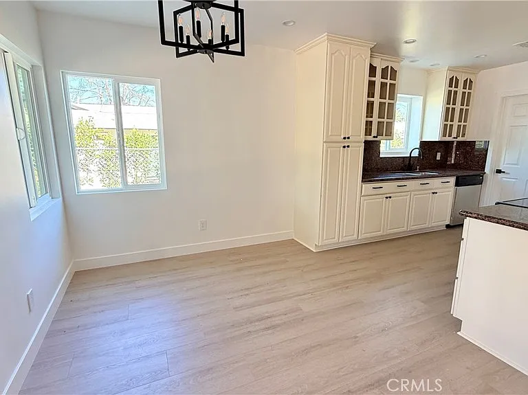 17438 Horace St — Photo 2