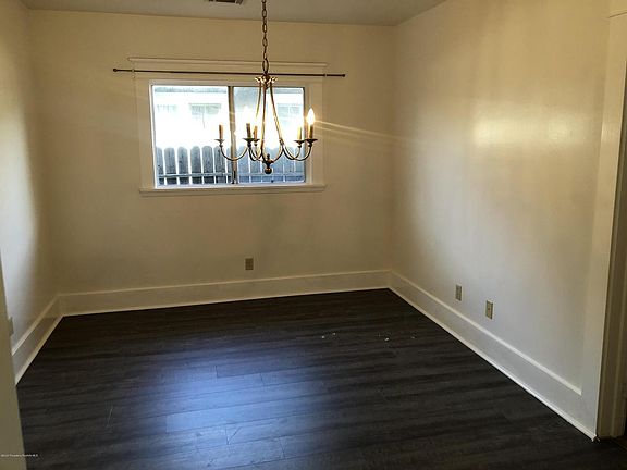 4th image of 1026 Cawston Ave