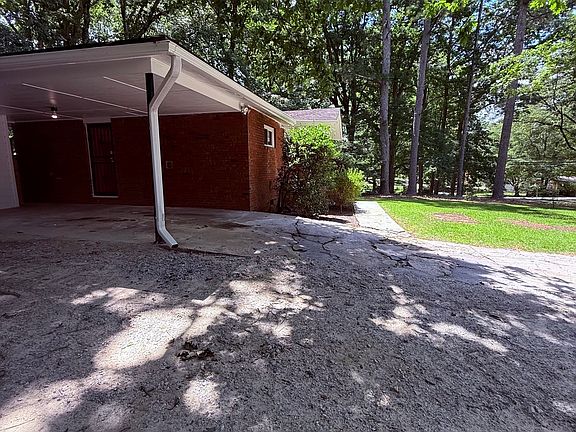 5th image of 317 Hilltop Circle Ext SW