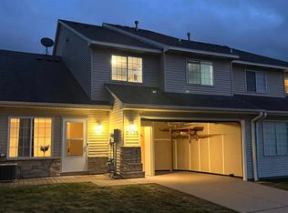2330 Flamingo Dr, Shakopee, MN 55379