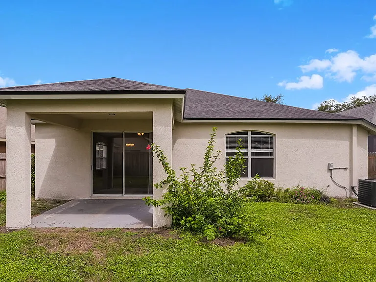 6814 Monarch Park Dr — Photo 16
