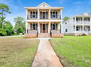 18412 Holt Ln, Gulf Shores, AL 36542