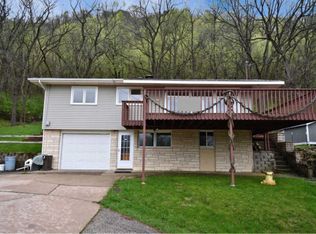 221 E Lake Blvd, Winona, MN 55987