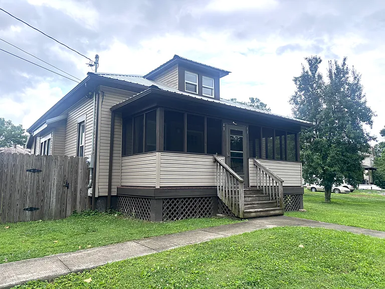 48 Townhall Rd — Photo 6