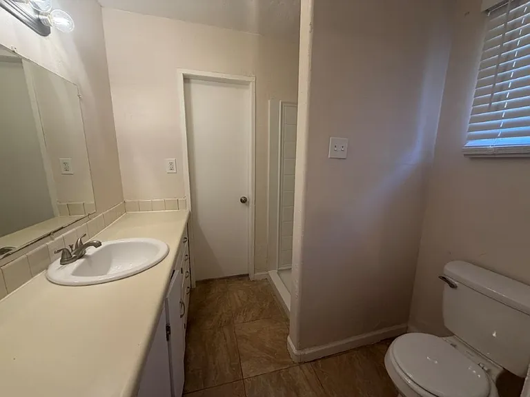 600 S Roosevelt St — Photo 12