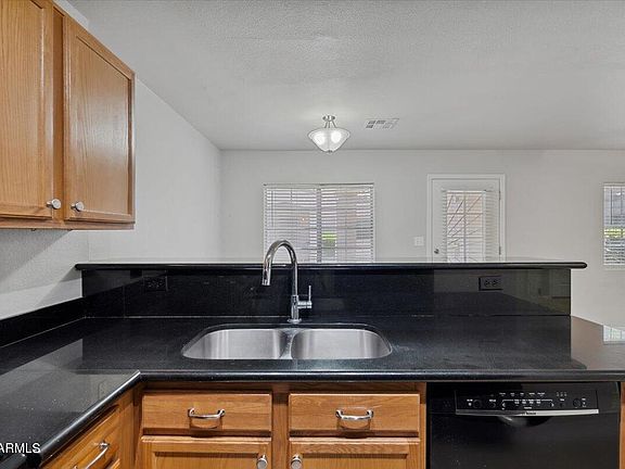 4th image of 125 S 56TH Street #123