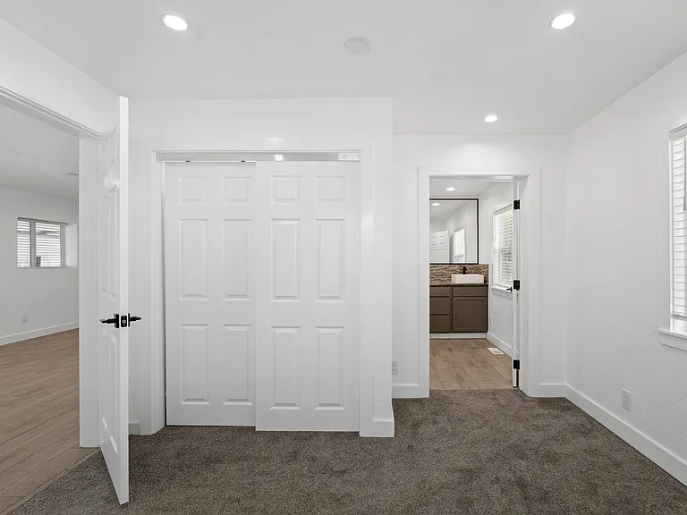 14420 E Wellesley Ave — Photo 19