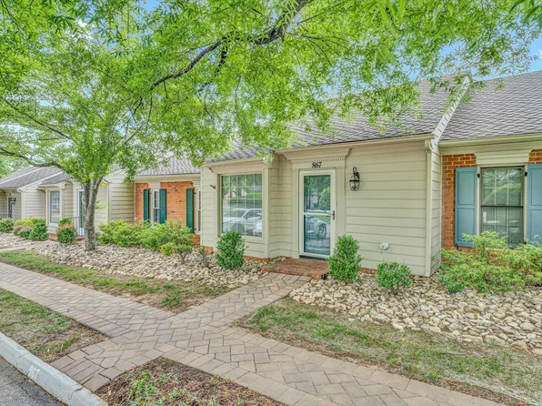 867 Stonegate Ct, Salem, VA 24153