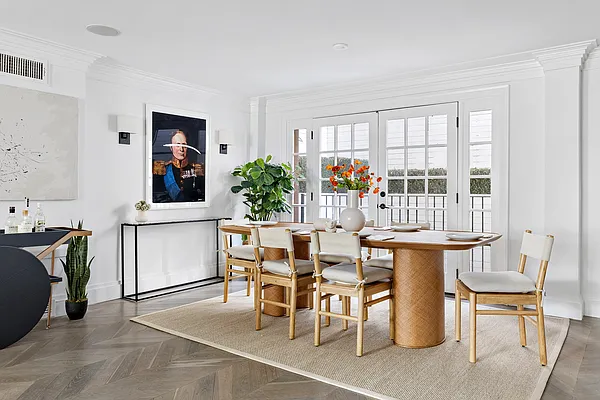 Sold by Compass | media 4