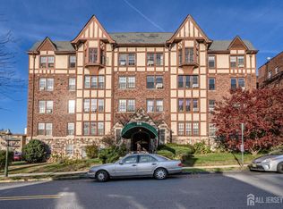 55 Randolph Pl APT 301, South Orange, NJ 07079