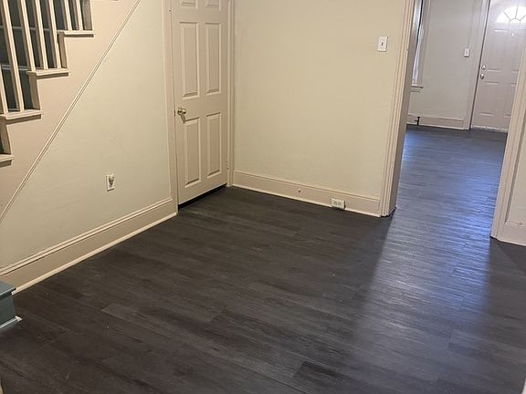 5th image of 352 1/2 E Airy St
