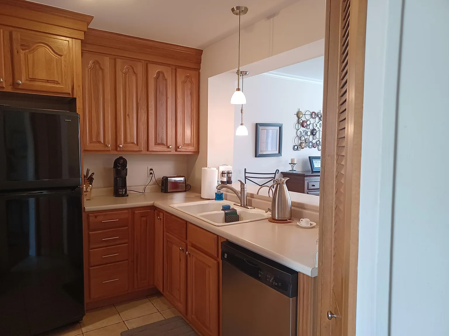 2 bed, 1354 sqft, $2,500 — Photo 3