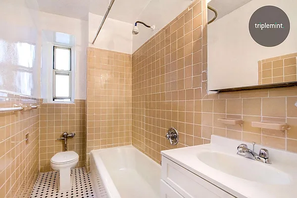 Rented by Triplemint | media 27