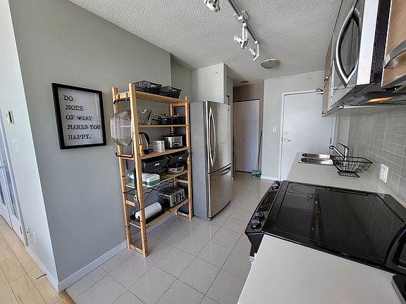 4th image of 9881 Whalley Blvd #3610