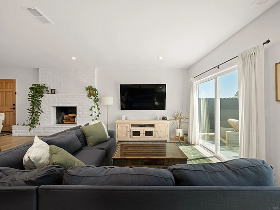 5th image of 9081 Inverness Rd