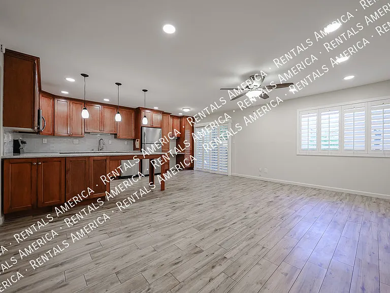 5525 E Thomas Rd #C2 — Photo 2