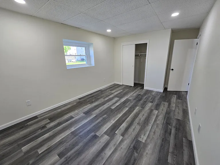 300 W Frack St #1A — Photo 8
