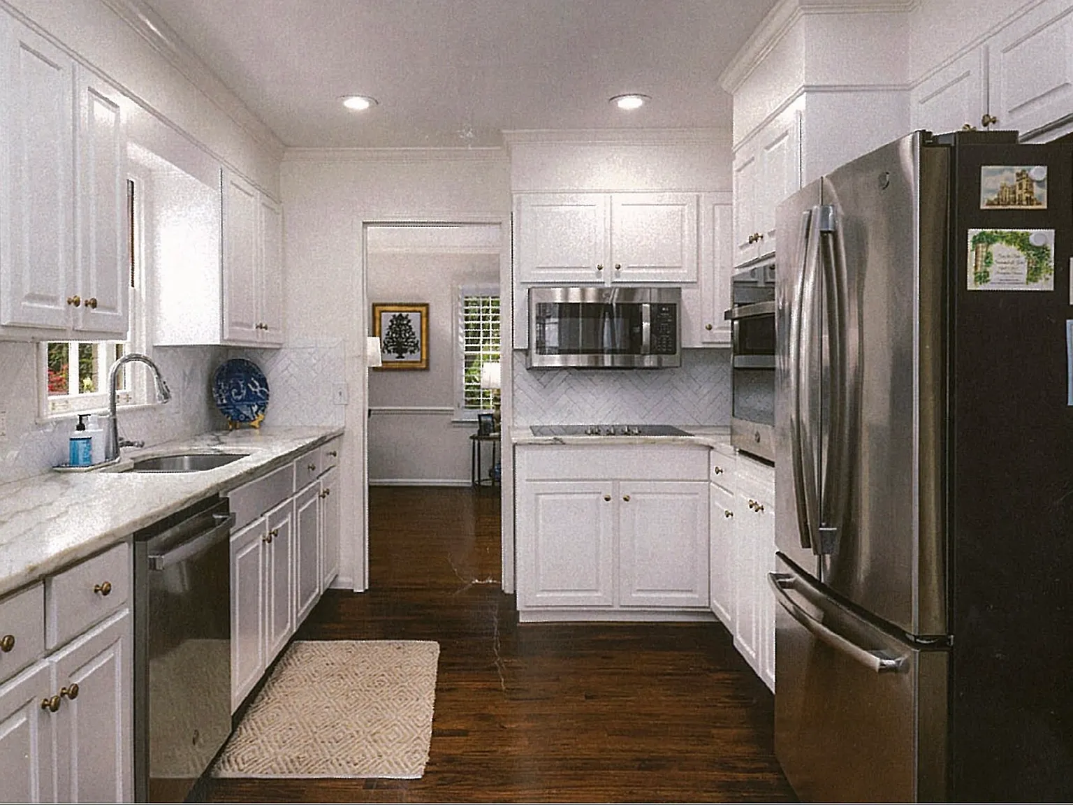 3 bed, 1945 sqft, $3,500 — Photo 2