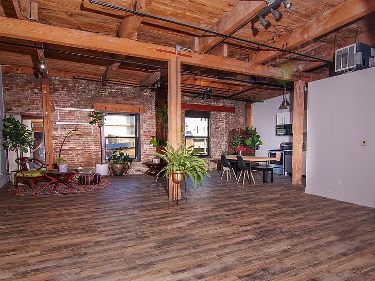 Newberry Lofts — Photo 32