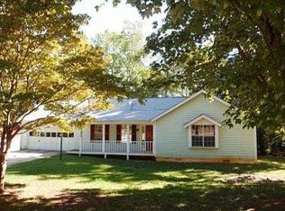 3104 Ridgemont Trce SW, Gainesville, GA 30504