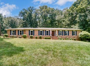 4305 Brookwood Rd, Charlotte, NC 28215