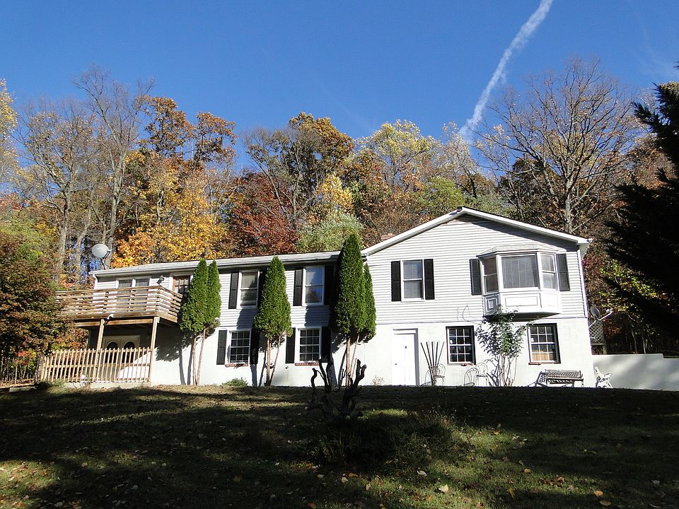 1st image of 2743 Hawks Hill Ln