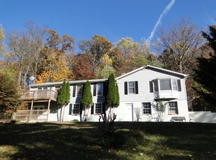 2743 Hawks Hill Ln, Keedysville, MD 21756