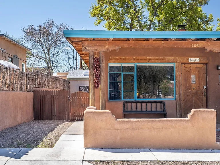 256 Staab St — Photo 15