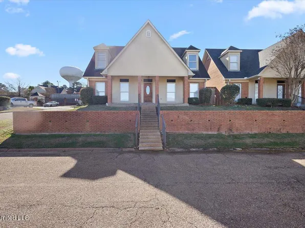 36 Crossings S, Jackson, MS 39206